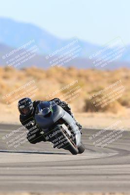 media/Jan-10-2025-CVMA Friday Practice (Fri) [[489e0da257]]/Group 4 and Trackday/Session 4 (Turn 16)/